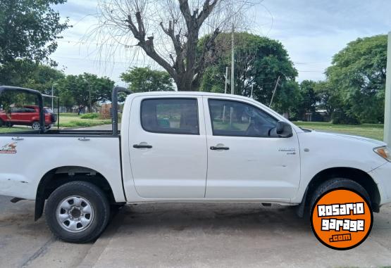 Camionetas - Toyota Hilux dx 2007 Diesel 400000Km - En Venta