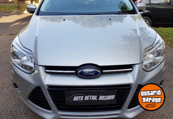 Autos - Ford FOCUS TITANIUM MT 2.0 5P 2013 Nafta 230000Km - En Venta