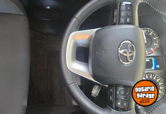 Camionetas - Toyota Hilux srx 2025 Diesel 4000Km - En Venta