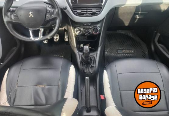 Autos - Peugeot Touchscreen 2016 Nafta 105000Km - En Venta