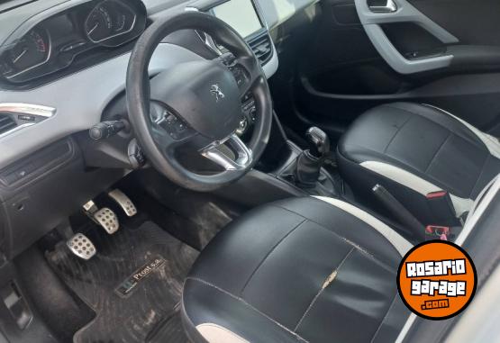 Autos - Peugeot Touchscreen 2016 Nafta 105000Km - En Venta