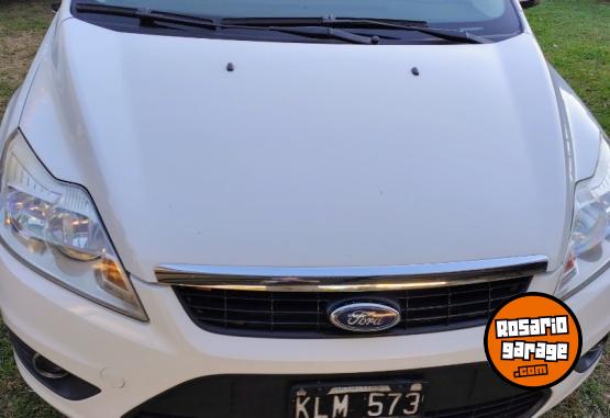 Autos - Ford Focus MK2 trend plus 2.0 2011 Nafta 200000Km - En Venta