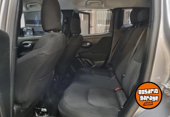 Camionetas - Jeep JEEP RENEGADE SPORT 1.8L 2020 Nafta 69000Km - En Venta