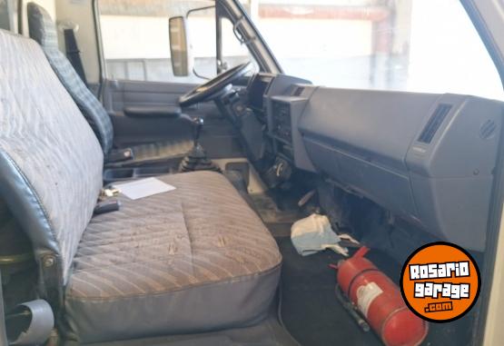 Camiones y Grúas - Isuzu NPR 75 - En Venta
