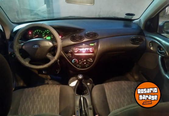 Autos - Ford focus 2004 GNC 230000Km - En Venta