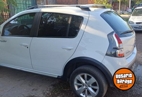 Autos - Renault Sandero stepway 2014 Nafta 90000Km - En Venta