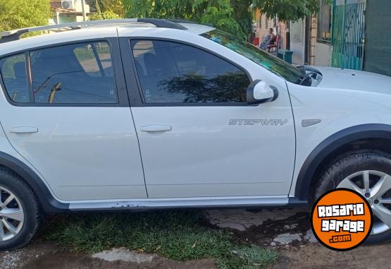Autos - Renault Sandero stepway 2014 Nafta 90000Km - En Venta