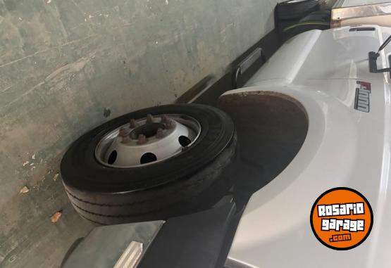 Camiones y Gr�as - FORD 4000 - En Venta