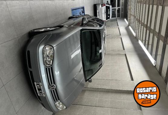 Autos - Volkswagen Golf 2005 Nafta 237000Km - En Venta