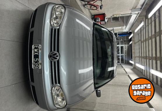 Autos - Volkswagen Golf 2005 Nafta 237000Km - En Venta