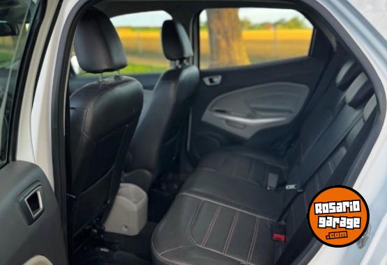 Camionetas - Ford Ecosport titanium 2.0 2015 Nafta 120000Km - En Venta