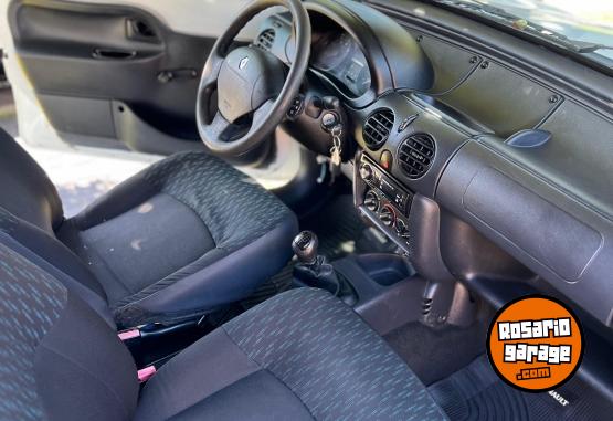 Utilitarios - Renault Kangoo furgon 2014 GNC 240000Km - En Venta