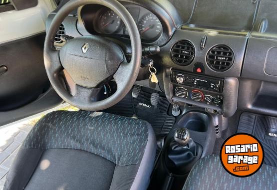 Utilitarios - Renault Kangoo furgon 2014 GNC 240000Km - En Venta
