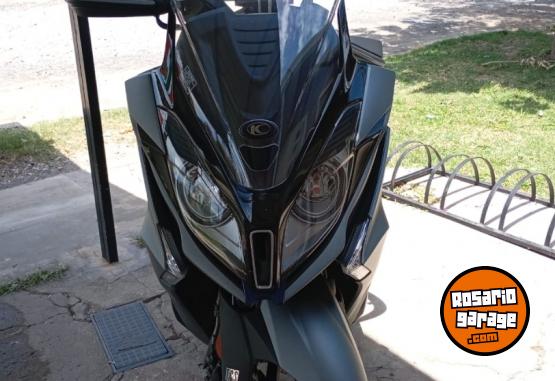 Motos - Kymco Downtown 350 2025 Nafta 5300Km - En Venta