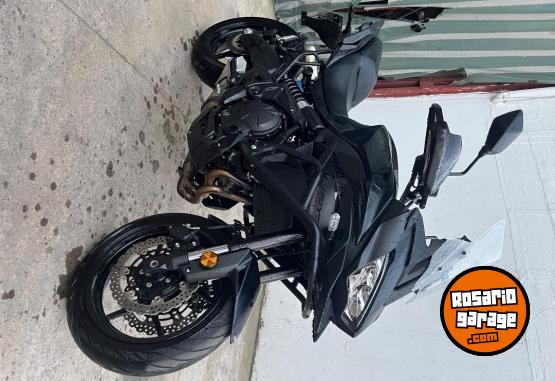 Motos - Kawasaki Versys 2023 Nafta 7000Km - En Venta