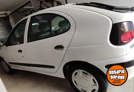 Autos - Renault Megane 1999 Nafta 160000Km - En Venta