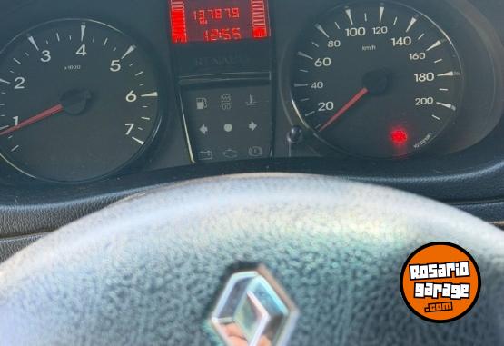 Utilitarios - Renault Kangoo 2017 Nafta 138000Km - En Venta