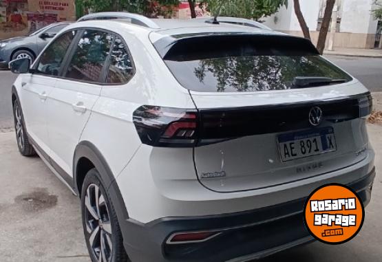 Autos - Volkswagen Nivus Highline 2021 Nafta 116000Km - En Venta
