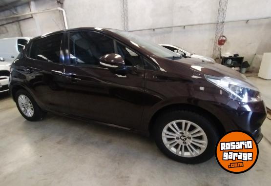 Autos - Peugeot 208 Allure 1.6 navegador 2019 Nafta 60000Km - En Venta