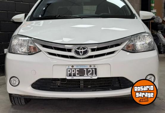 Autos - Toyota Etios XLS 2016 Nafta 110000Km - En Venta