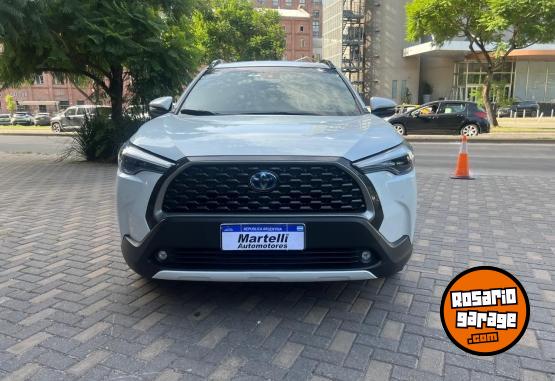 Autos - Toyota Corolla Cross seg hev 2023 Electrico / Hibrido 40000Km - En Venta