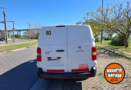 Utilitarios - Peugeot Expert HDI 2021 Diesel 152000Km - En Venta
