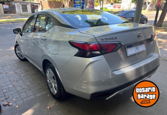 Autos - Nissan Versa Sense 2021 Nafta 144000Km - En Venta