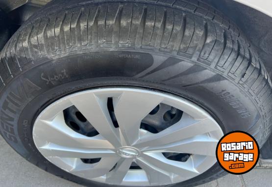 Autos - Nissan Versa Sense 2021 Nafta 144000Km - En Venta