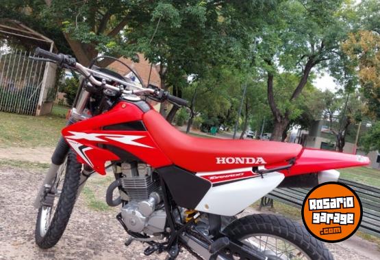 Motos - Honda XR250 TORNADO 2025 Nafta 9500Km - En Venta
