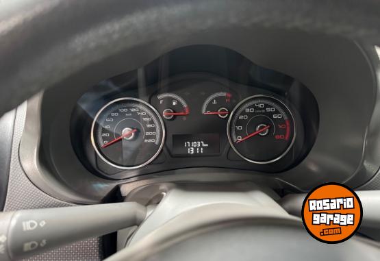 Autos - Fiat PALIO 1.6 ESSENCE 2015 Nafta 171000Km - En Venta