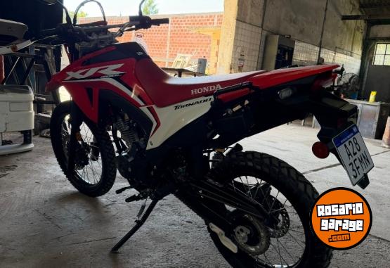 Motos - Honda XR300L Tornado 2026 Nafta 1600Km - En Venta