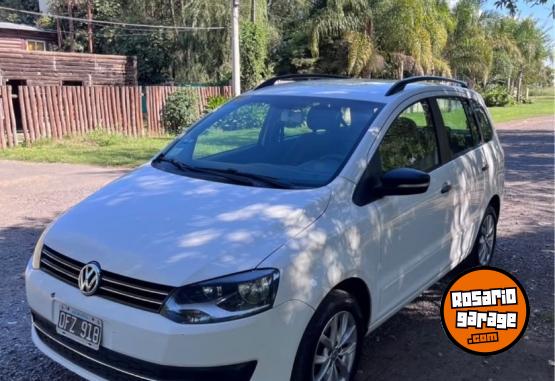 Autos - Volkswagen Suran Trendline 2014 Nafta 116000Km - En Venta