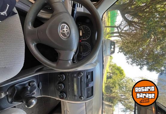 Autos - Toyota Corolla Xli 2010 Nafta 208000Km - En Venta