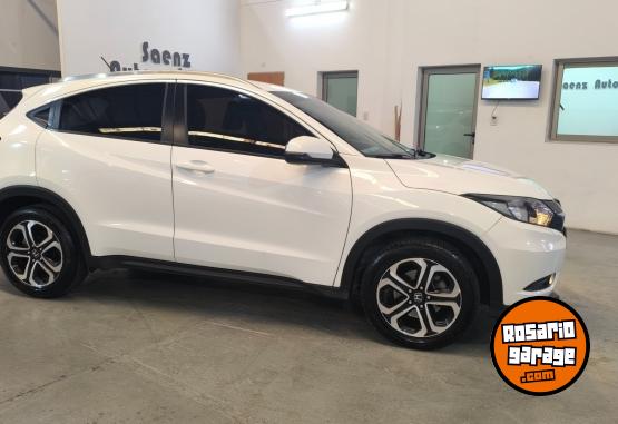 Autos - Honda HRV EX AT FULL 2017 2017 Nafta 122000Km - En Venta