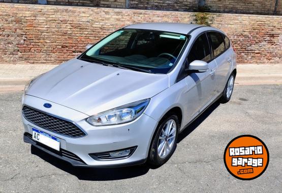 Autos - Ford FOCUS 2018 Nafta 100000Km - En Venta