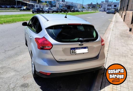 Autos - Ford FOCUS 2018 Nafta 100000Km - En Venta