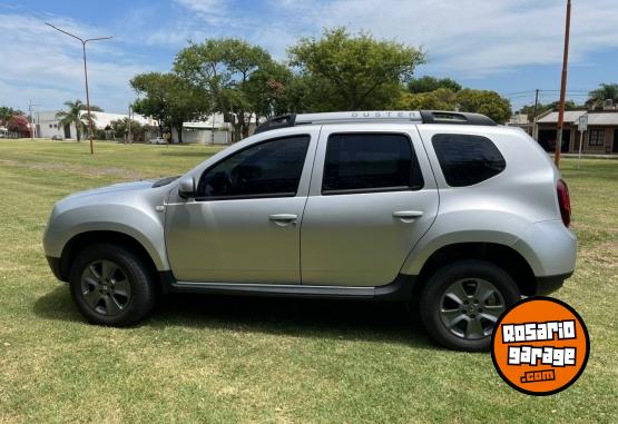 Autos - Renault Duster 2018 GNC 120000Km - En Venta