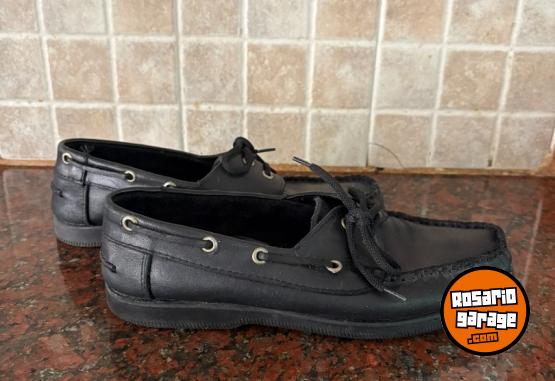 Indumentaria - Zapato mocasín colegial talle 41 en cuero - En Venta