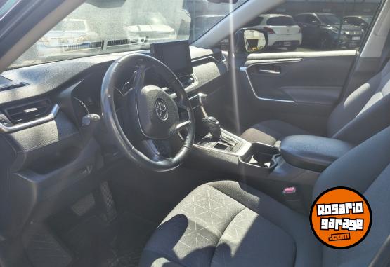Camionetas - Toyota RAV 4 2.5 XLE CVT 2019 Electrico / Hibrido 131000Km - En Venta
