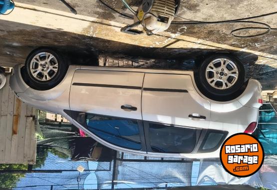 Autos - Ford Fiesta 2007 GNC 300000Km - En Venta