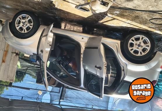 Autos - Ford Fiesta 2007 GNC 300000Km - En Venta