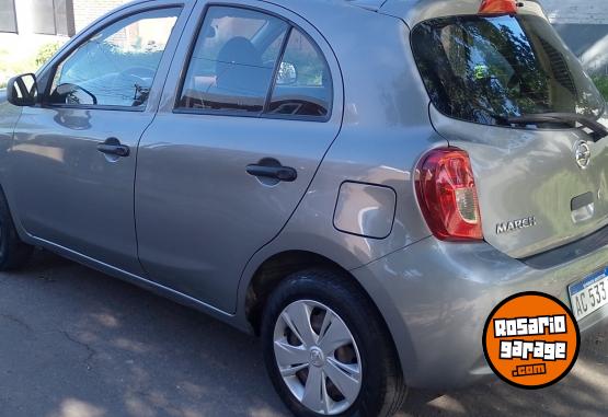 Autos - Nissan March 2018 Nafta 64500Km - En Venta