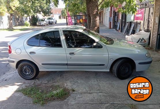 Autos - Renault Megane full 1.6 2007 Nafta 200000Km - En Venta