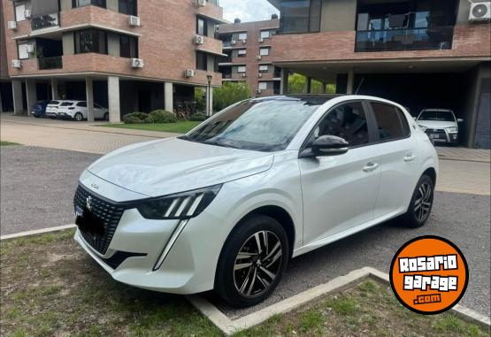 Autos - Peugeot 208 2024 Nafta 30000Km - En Venta