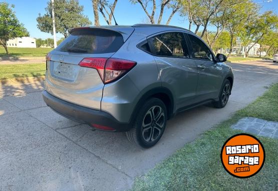 Autos - Honda Hrv Exl 2017 Nafta 140000Km - En Venta