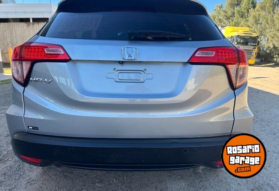 Autos - Honda Hrv Exl 2017 Nafta 140000Km - En Venta