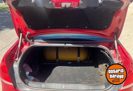 Autos - Peugeot 408 2013 GNC 160000Km - En Venta