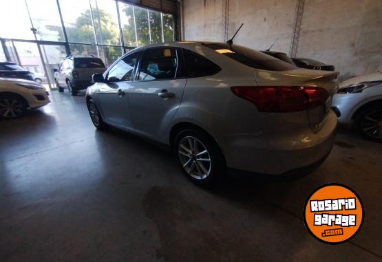 Autos - Ford Focus 1.6 caja manual 2018 Nafta 52000Km - En Venta