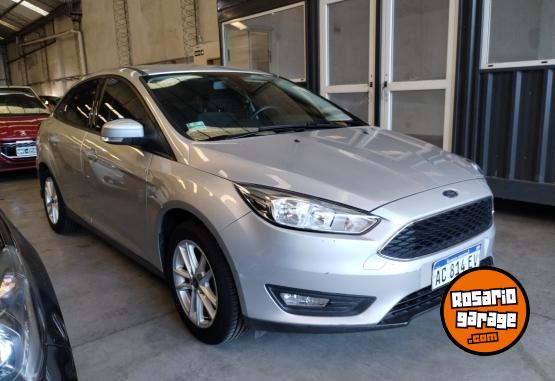 Autos - Ford Focus 1.6 caja manual 2018 Nafta 52000Km - En Venta