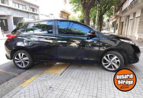 Autos - Toyota Yaris 2021 Nafta 27000Km - En Venta